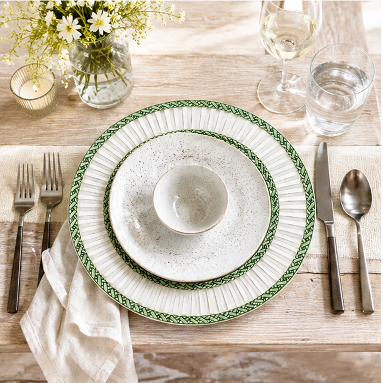 Firenze verde charger plate in a fine dining setting